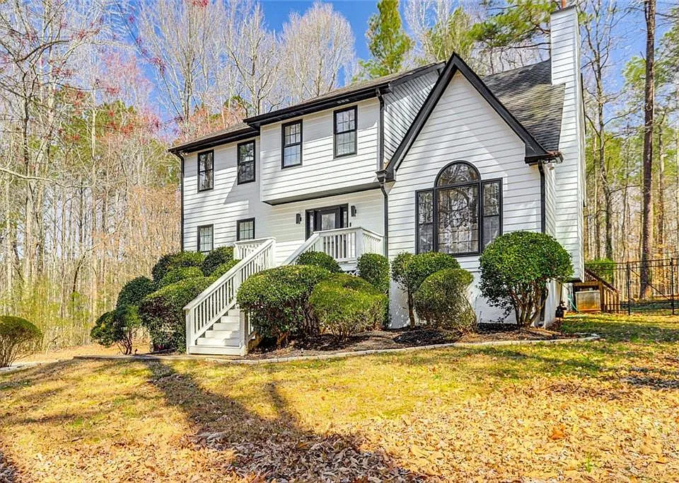3595 Chastain Ct