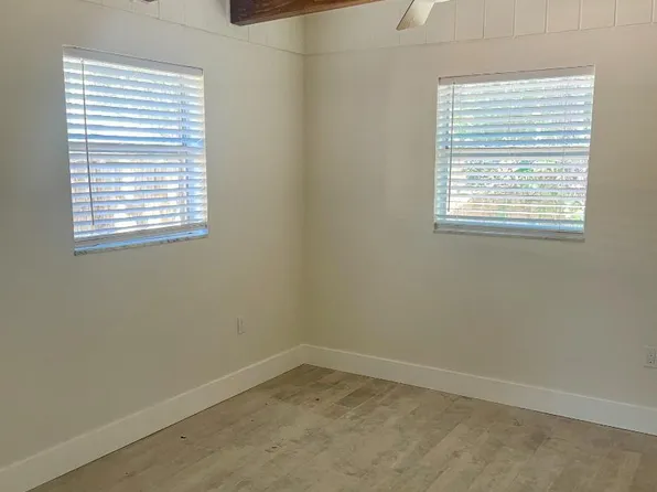 1216 E 138th Ave, Tampa, FL