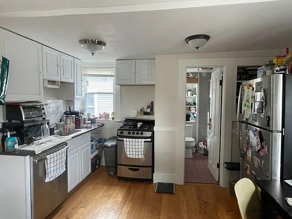 3rd image of 193 Hampshire St APT 2