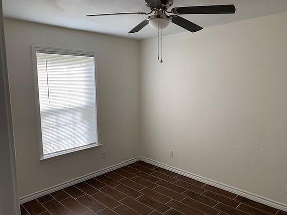 5th image of 281 Linkwood St