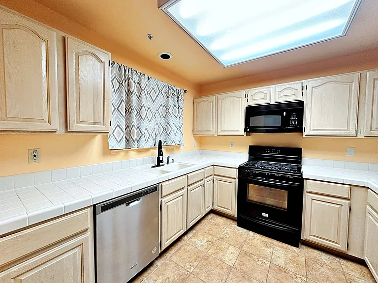 2851 S Valley View Blvd #1071 — Photo 6