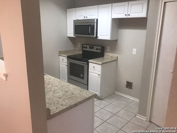 4th image of 3709 Candlewind Ln