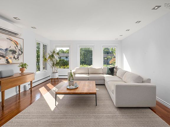 4th image of 75 Bayview Rd