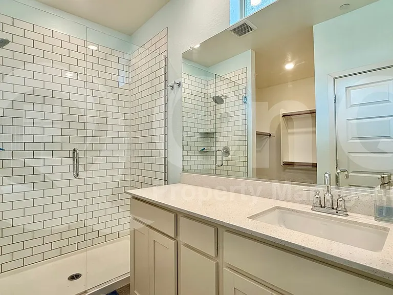 2760 S Catherine Dr #102 — Photo 15