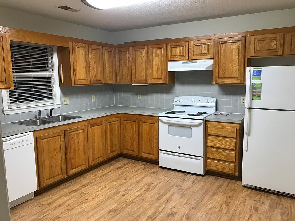 Spacious kitchen