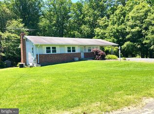 1998 Valley Rd, Annapolis, MD 21401