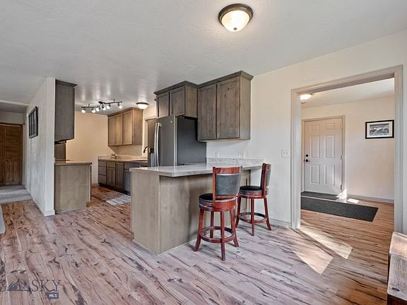 2nd image of 33900 Sheep Camp Rd