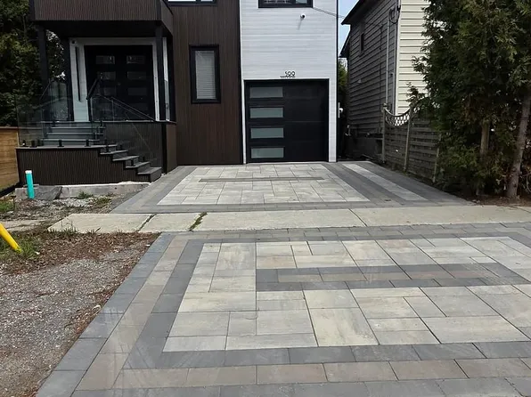 599 Burton Rd, Oshawa, ON L1J 3Z9