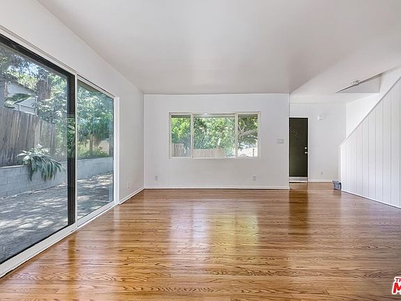 4th image of 3248 Barham Blvd