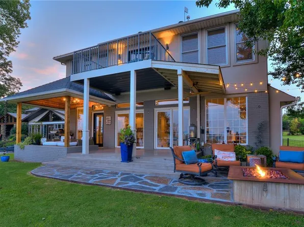 10 W Shore Dr, Arcadia, OK 73007