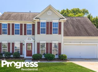 11924 Planters Estates Dr, Charlotte, NC 28278