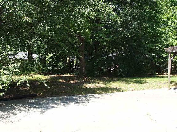 5th image of 403 Lynchburg Dr
