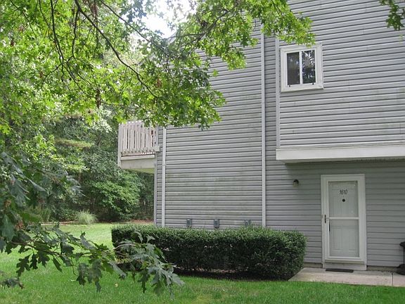 4th image of 1610 Arthur St