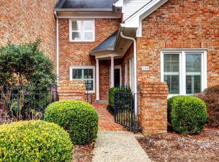 138 Promenade Ct, Louisville, KY 40223