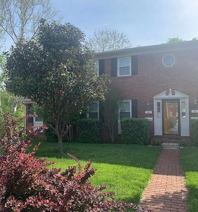 1st image of 215 Medlock Rd