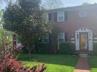 215 Medlock Rd, Lexington, KY 40517