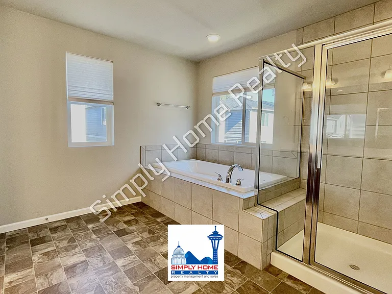 5021 Andrew St SE — Photo 15