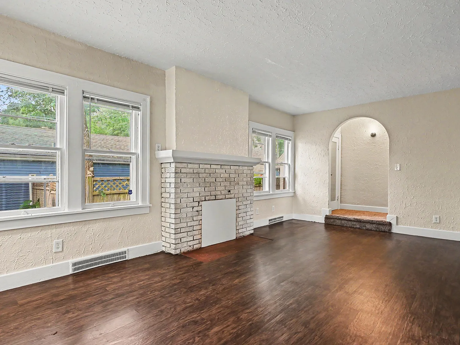Spacious 2-Bedroom Home with Basement and Detached Garage — Photo 3