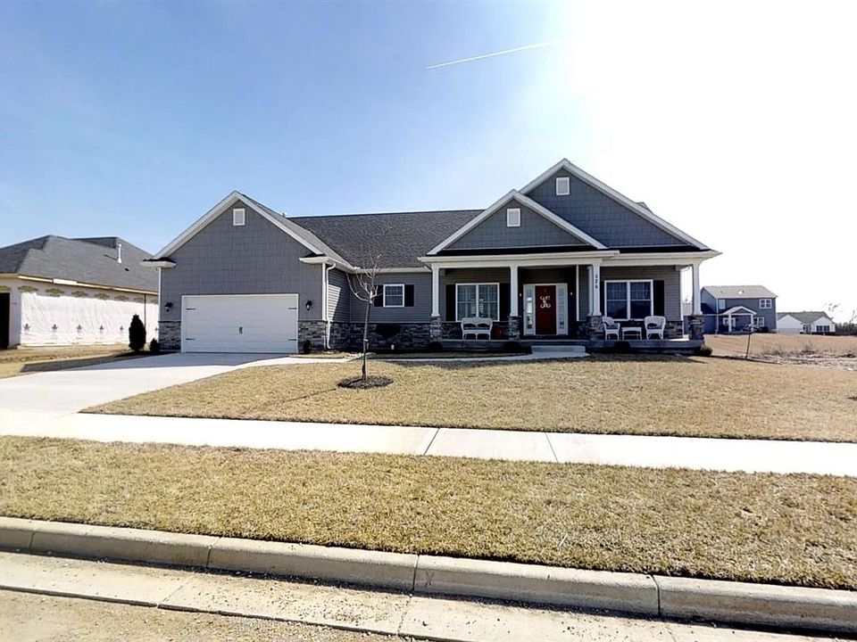 1st image of 526 Loxley Ln