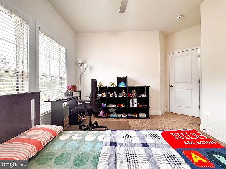 25419 Reed Orchard Ter — Photo 36