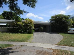 8920 SW 149th St, Palmetto Bay, FL 33176