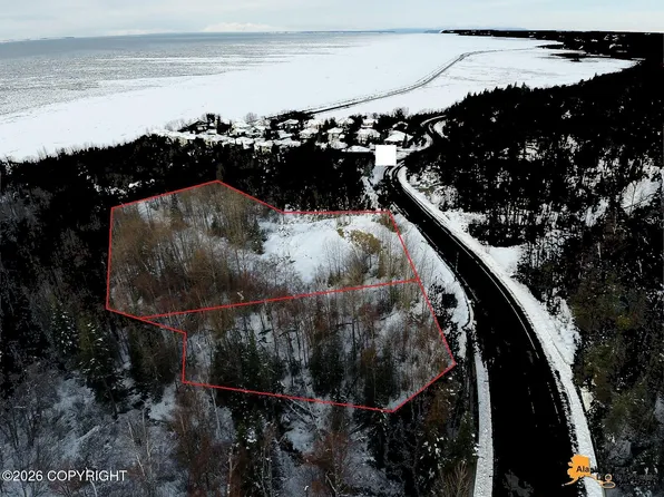 4930 Potter Valley Rd, Anchorage, AK 99516