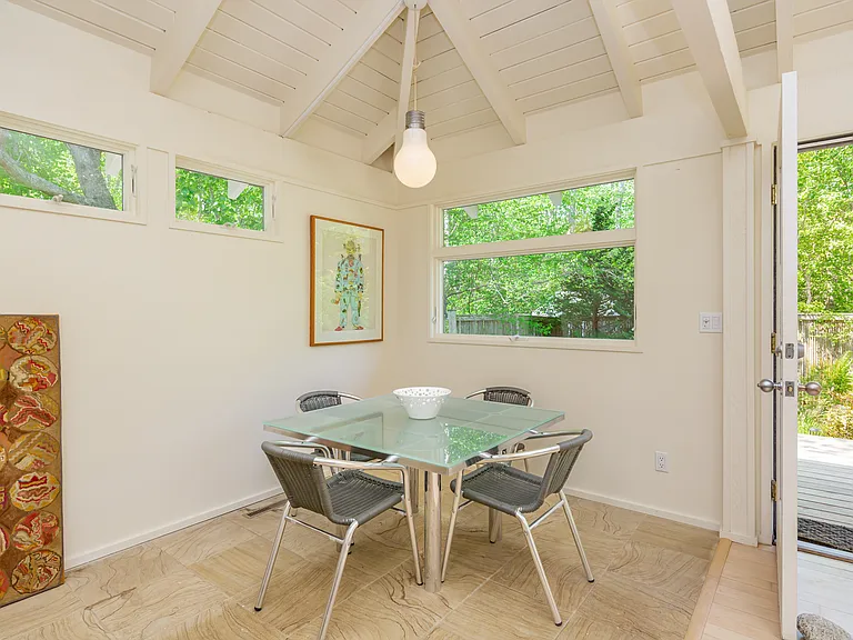 209 Old Stone Hwy — Photo 17