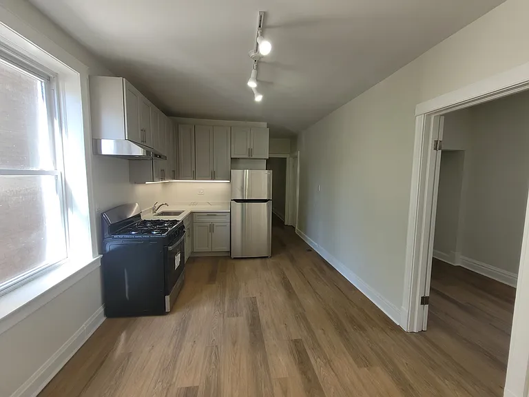 4441 S Wood St #1 — Photo 4