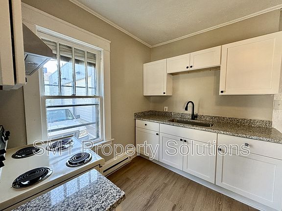 3rd image of 702 Silver Ave #A