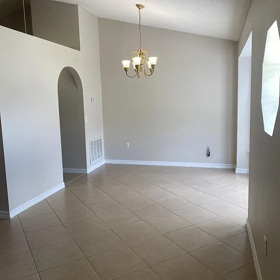 305 Chiquita Ct — Photo 3