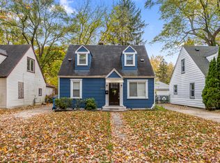 26015 Currier St, Dearborn Heights, MI 48125