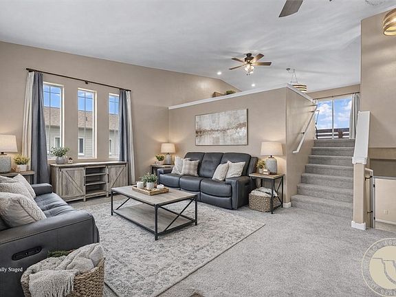 2nd image of 1836 Wicks Ln