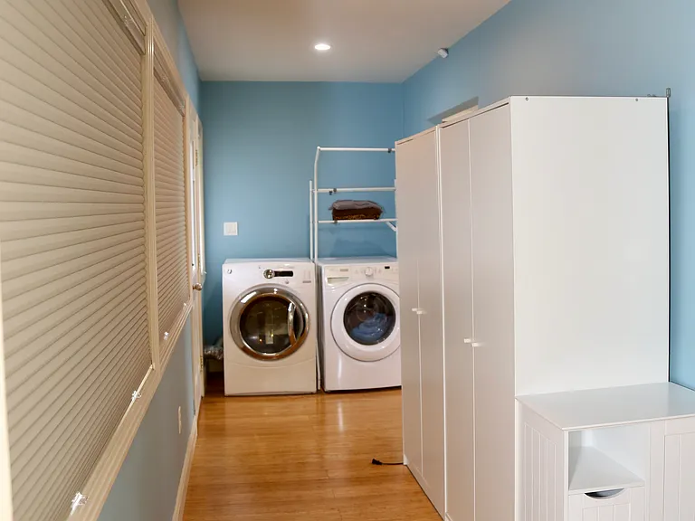 748 Kansas St — Photo 14
