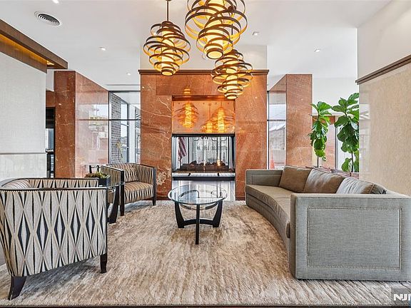 5th image of 200 Old Palisade Rd APT 3J