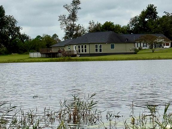 4th image of 176 Matts Way