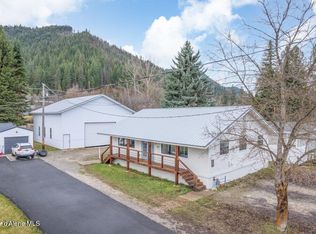 807 E Garden Ave, Osburn, ID 83849
