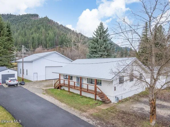 807 E Garden Ave, Osburn, ID 83849