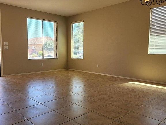 3rd image of 3077 E Kingbird Pl