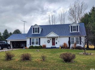 637 Ogee Rd, Earlville, IL 60518