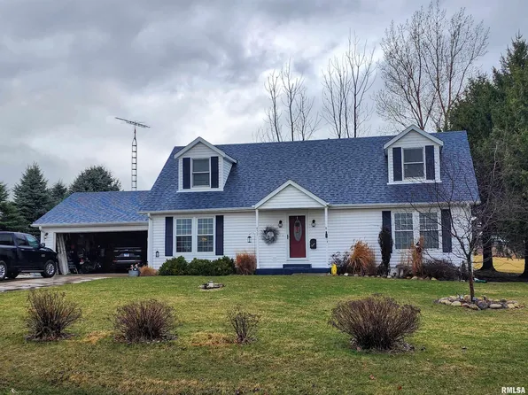 637 Ogee Rd, Earlville, IL 60518