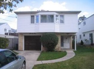 71 Ridgewood Ave, Staten Island, NY 10312