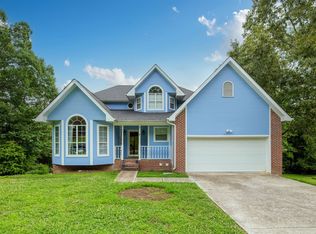6805 Flagstone Dr, Ooltewah, TN 37363