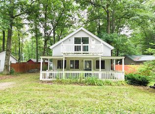 516 Ithaca St, Harrison, MI 48625