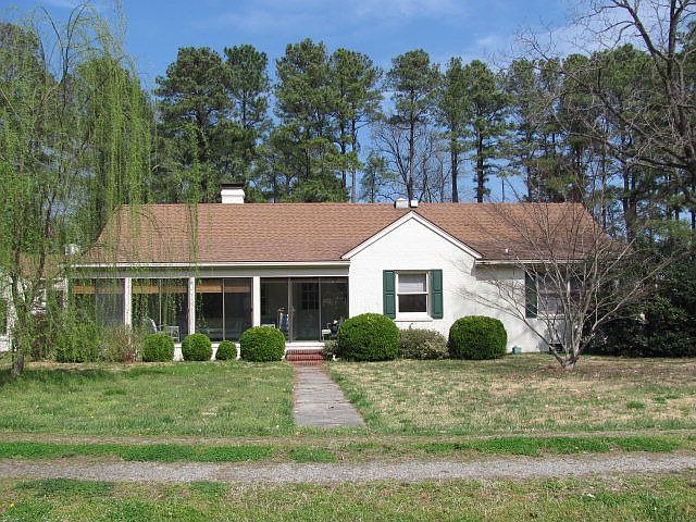 1st image of 74 Hundley Ln
