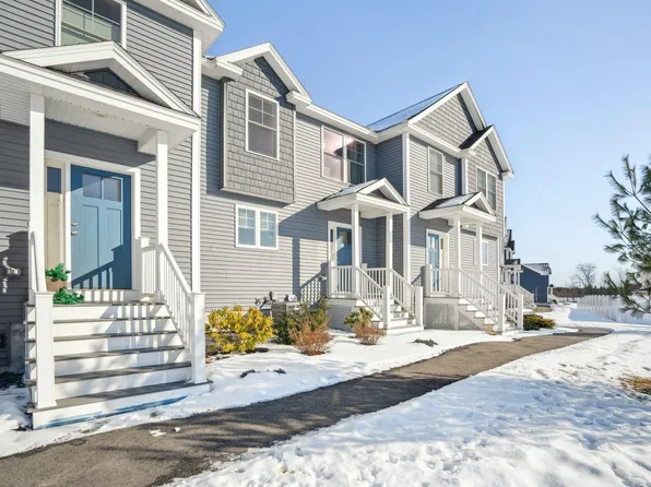 84 Stillwater Circle, Somersworth, NH 03878