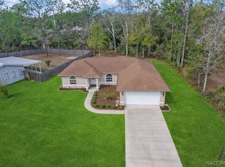 1295 W Sorrento Dr, Citrus Springs, FL 34434