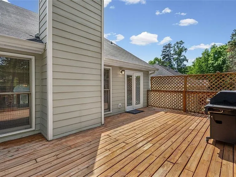 4240 Sugar Mill Dr — Photo 23