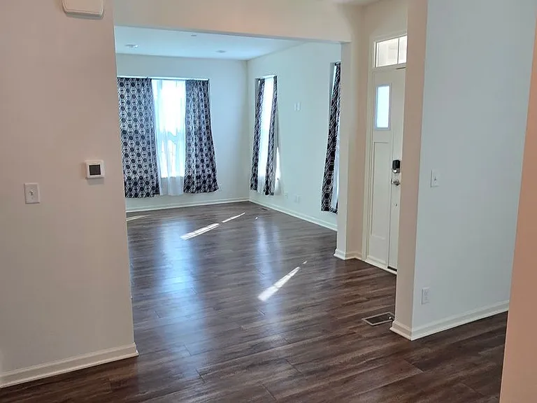 1123 Hawk Hollow Dr — Photo 8