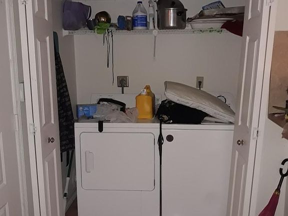 4th image of 2307 N Congress Ave APT 33