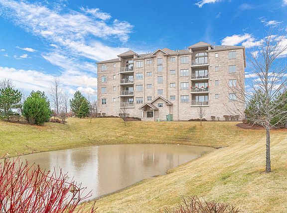 2nd image of 11111 Waters Edge Dr Unit 2B